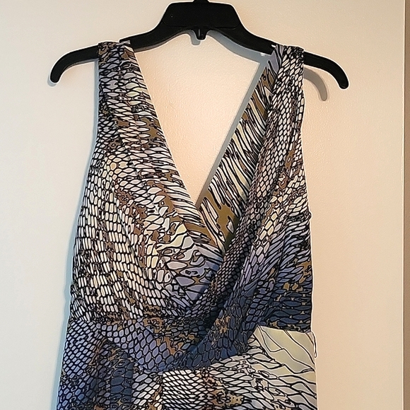 Anne Klein Abstract Silk Wrap Dress Size 10 - Picture 4 of 13